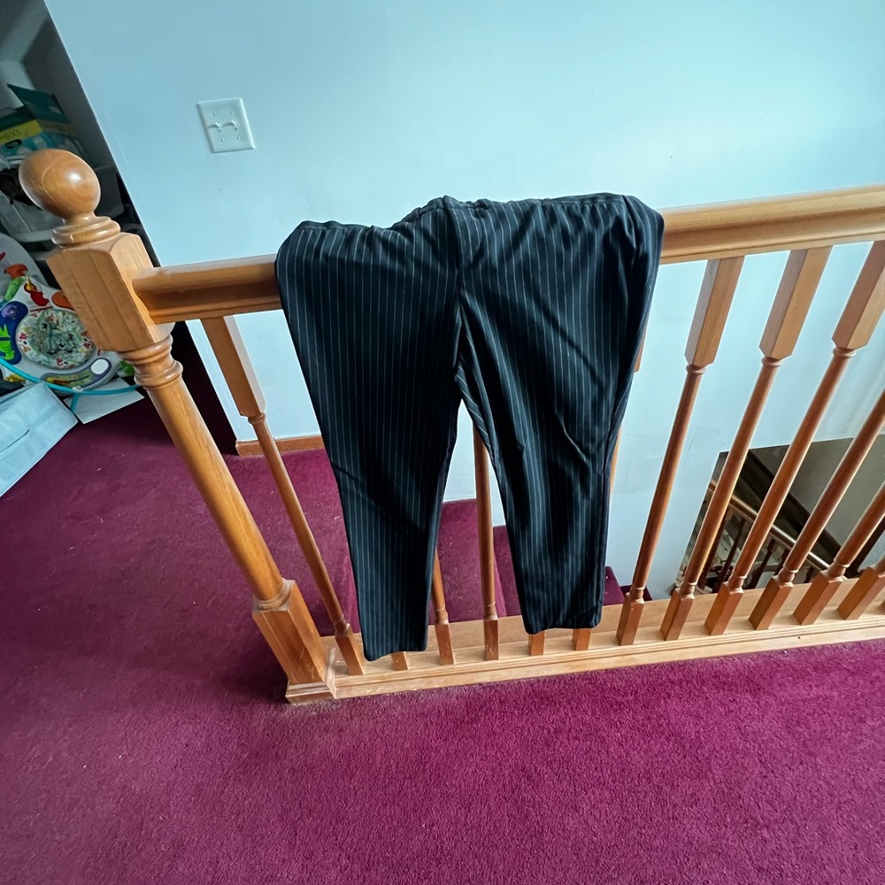 Gloria Vanderbilt dress pants size 6